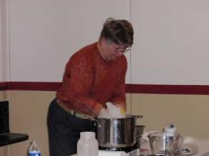 Cleaning dishes demonstration in Chillicothe